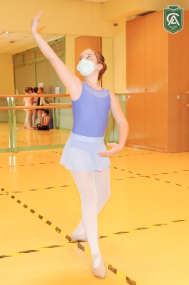 alumnas de ballet del colegio los angeles getafe