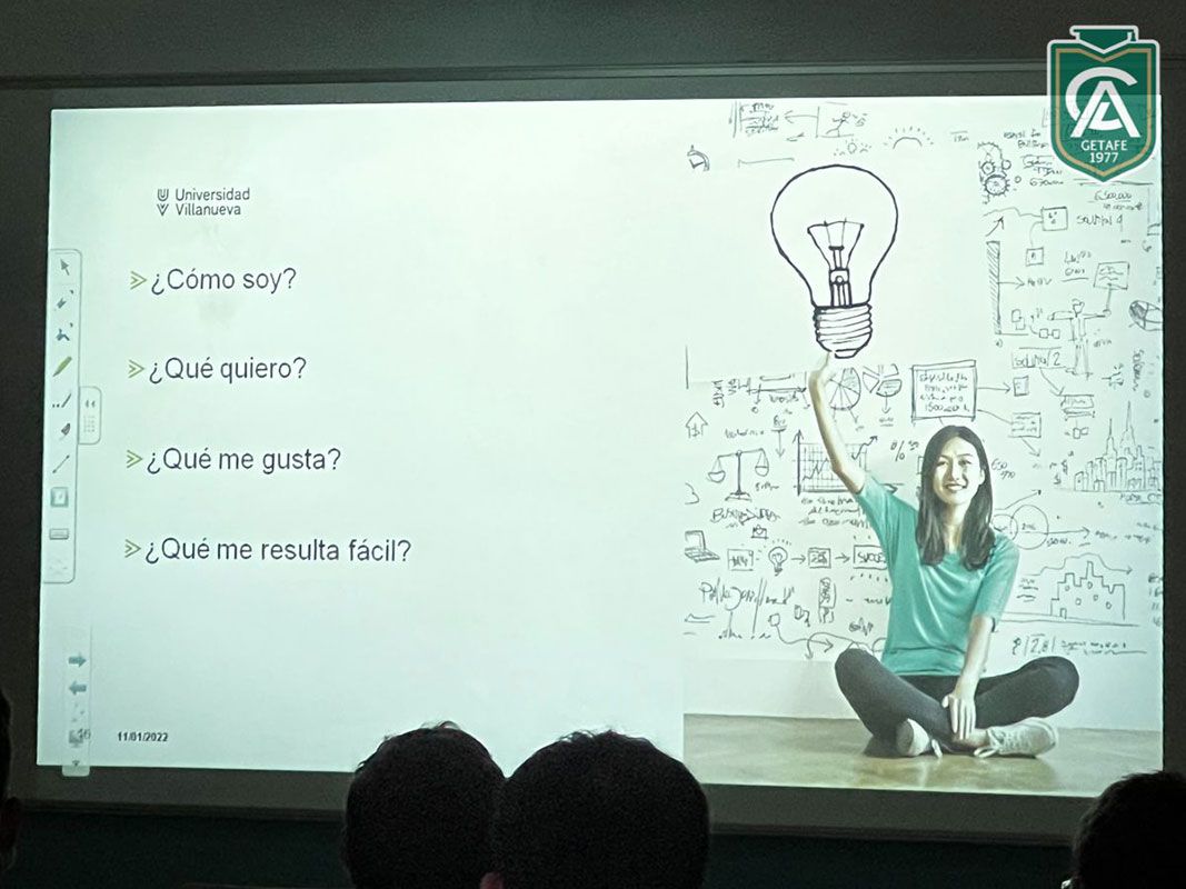 Departamento de Orientación Charla Universidad Villanueva alumnos 1º Bachillerato del Colegio Los Ángeles