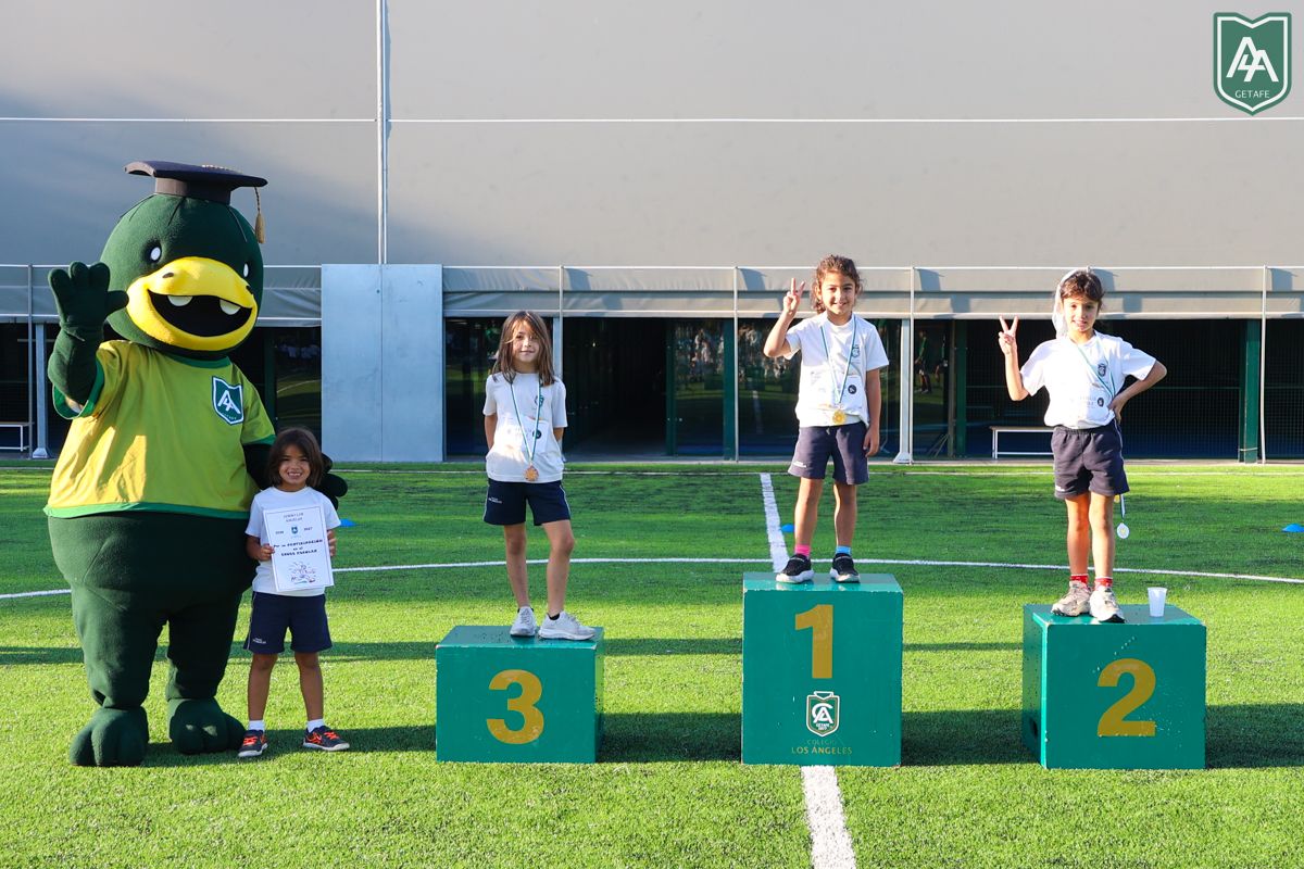 Cross-ADESO-2026-web-145